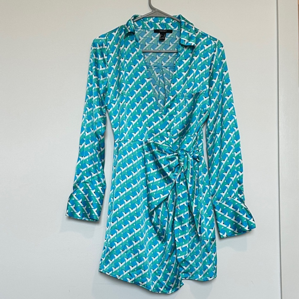 Forever 21 Blue Geometric Blouse